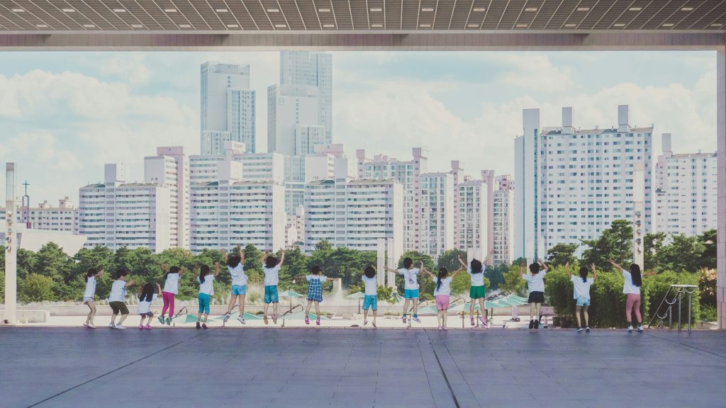 High-rise apartment buildings in a Korean city, the kind of housing foreigners rent when moving to Korea