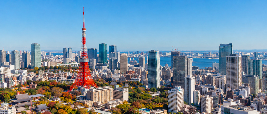 Panoramic view of Tokyo Tower and Minato skyline, one of the best places to live in Japan for foreigners, students, and professionals.